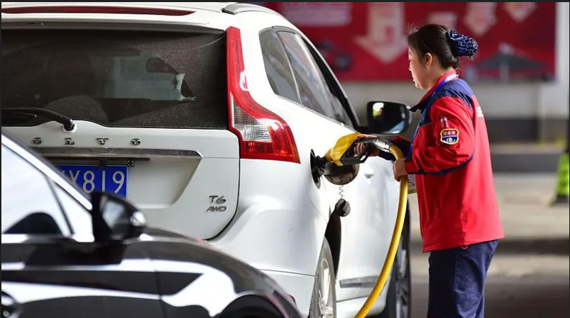 ट्रम्पलाई इरानमाथिको नयाँ सैन्य योजनाबारे जानकारी गराइने खबरसँगै तेलको मूल्य २०२२ यताकै उच्च